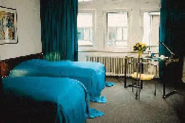 Hotel Stern Dusseldorf 3*,